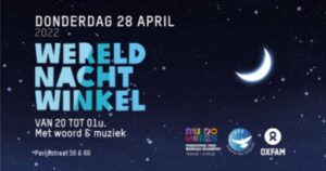 A picture of sky in the night with crescent moon text beside picture. text read as "Donderdag 28 april 2022. Wereld nacht winkel, van 20 tot 01u. met woord & muziek Parijsstraat 56&60